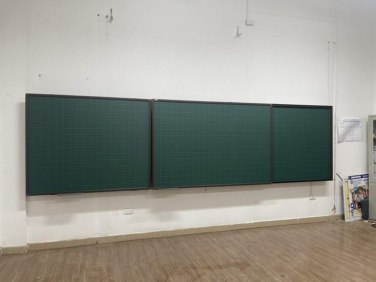 Hê thống bảng trượt ngang SSCT trung học cơ sở 7000533